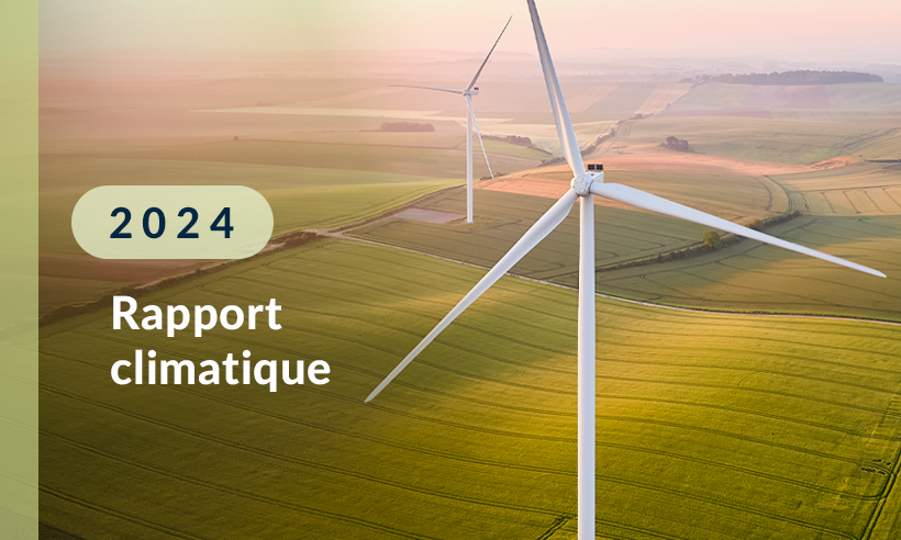 Superbe paysage vert avec des éoliennes